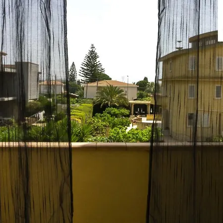 Marisicilia 4* Порт-Эмпедокле