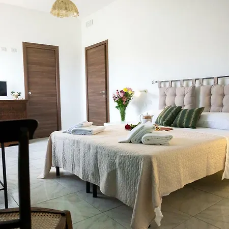 Marisicilia Bed & Breakfast *